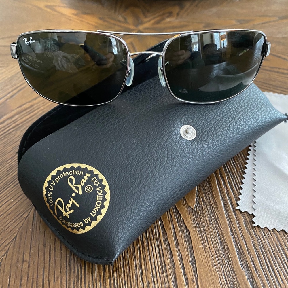 Men’s Ray Ban sunglasses